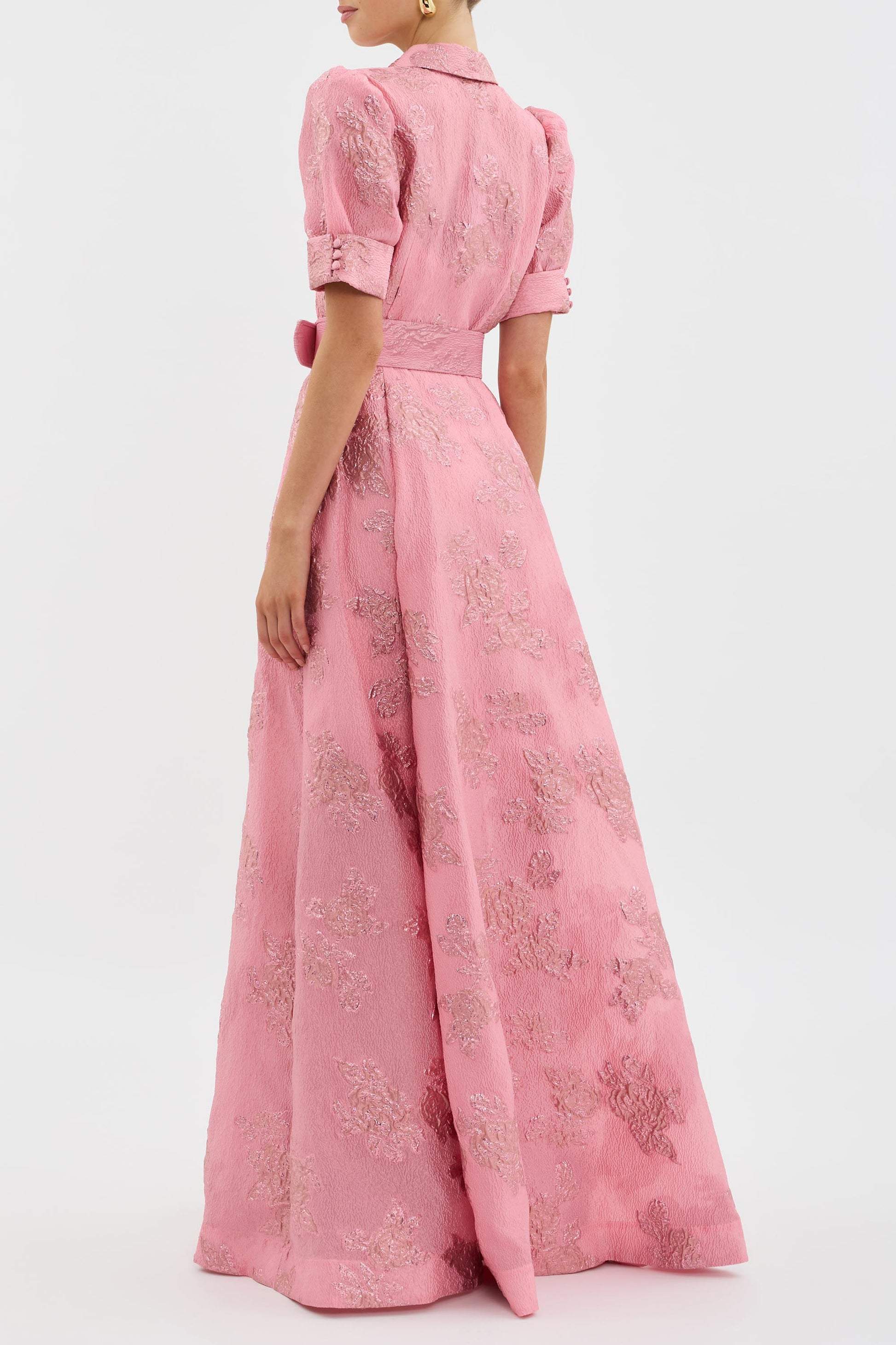 Anabella - Robe courte à manches bouffantes